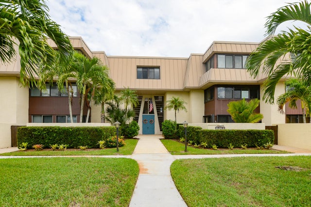 1 of 32 - 1800 Se Saint Lucie Boulevard #9-305, Stuart, FL