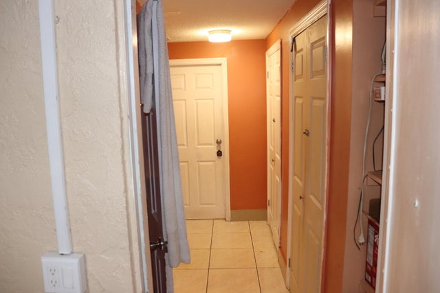 3 of 9 - 4271 Pine St Street, West Palm Beach, FL