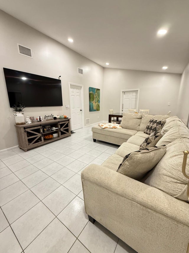 4 of 20 - 4840 Paulie Court, West Palm Beach, FL