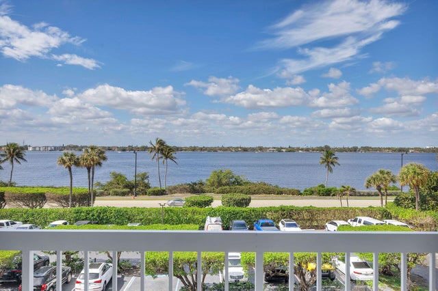 4 of 35 - 3300 S Ocean Boulevard #306n, Palm Beach, FL