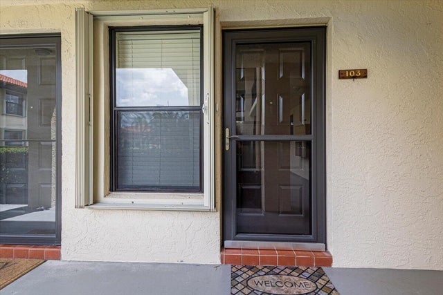 2 of 40 - 511 Sw South River Drive #103, Stuart, FL