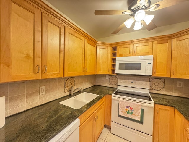 5 of 40 - 115 S South Boulevard #1c, Boynton Beach, FL