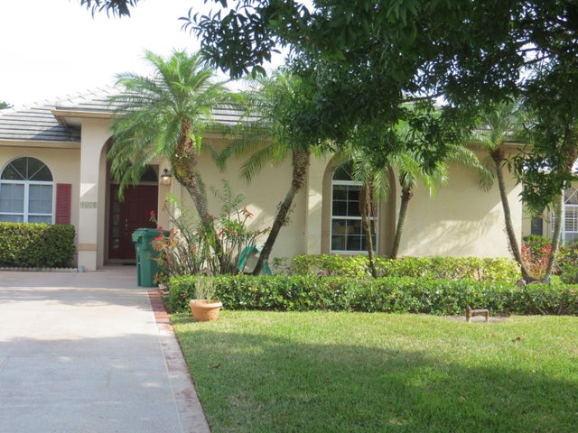 2 of 41 - 9418 Poinciana Court, Fort Pierce, FL