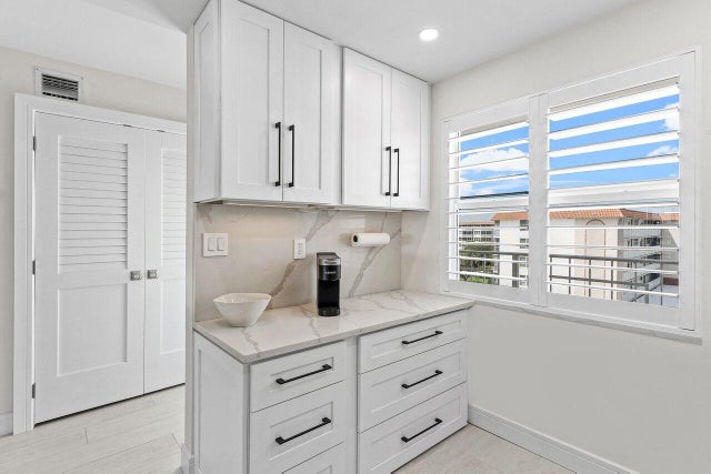5 of 54 - 920 Dogwood Drive #560, Delray Beach, FL