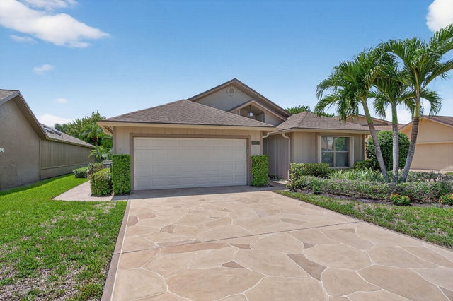1 of 32 - 6236 Se Ames Way, Hobe Sound, FL