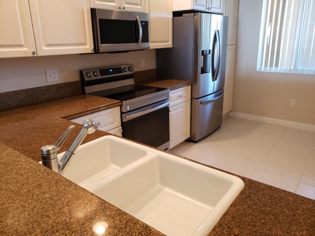 2 of 50 - 4 Harbour Isle Drive E #203, Fort Pierce, FL