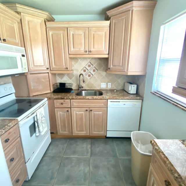 1 of 54 - 392 Brighton J, Boca Raton, FL