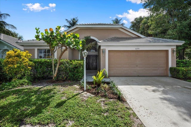 1 of 22 - 4295 Grosvenor Court, West Palm Beach, FL