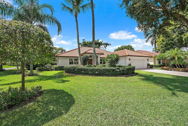 2 of 38 - 12 Bentwood Road, Palm Beach Gardens, FL