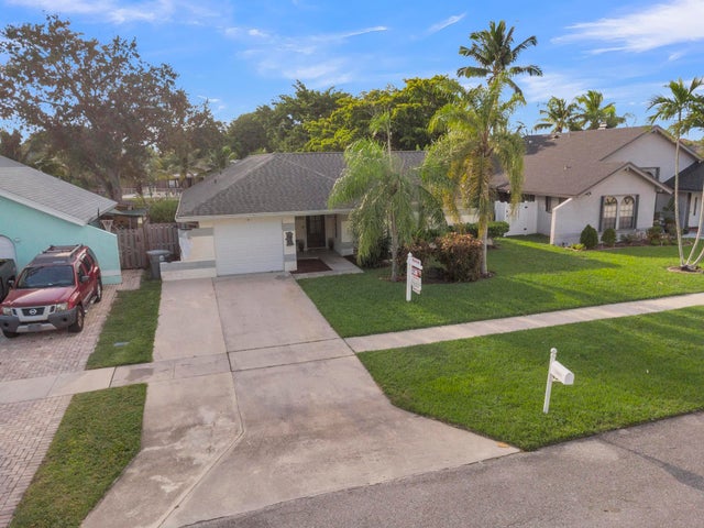 2 of 31 - 22489 Swordfish Drive, Boca Raton, FL