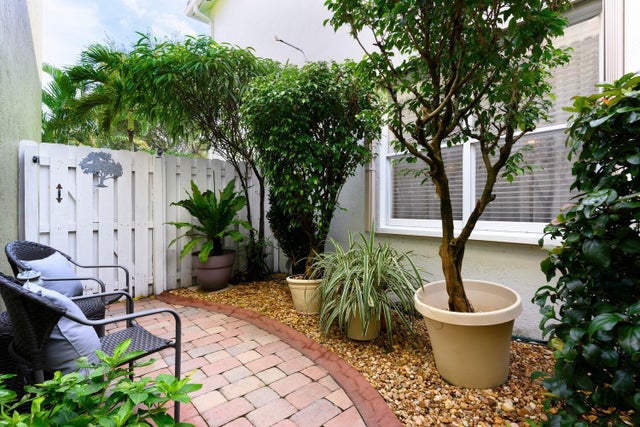 4 of 40 - 4156 Meade Way, West Palm Beach, FL