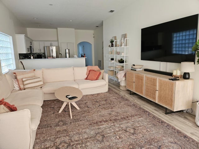 2 of 8 - 121 Hamilton Terrace, Royal Palm Beach, FL