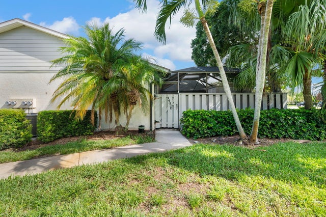 2 of 20 - 1433 Captains Walk #18d, Fort Pierce, FL