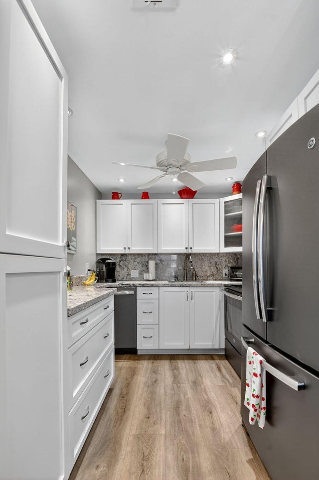 2 of 26 - 27 Fanshaw A, Boca Raton, FL