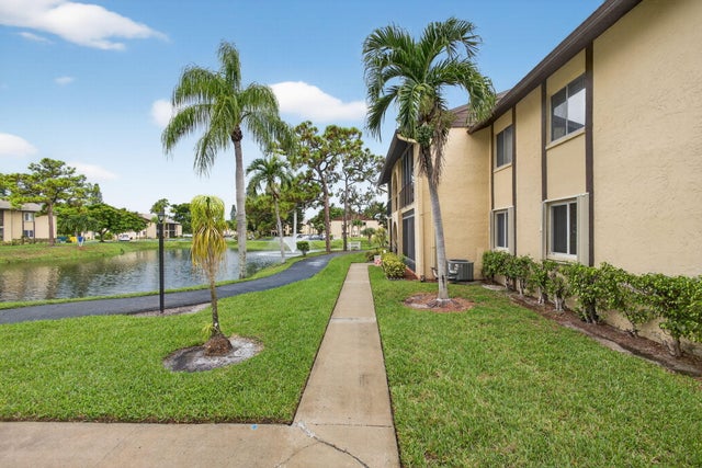 3 of 51 - 340 Pine Ridge Circle #b-2, Greenacres, FL