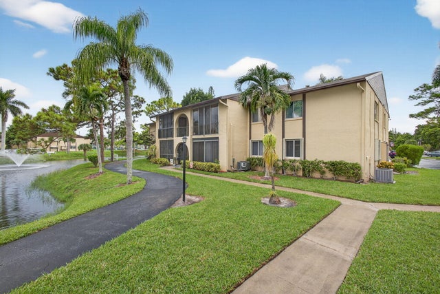 4 of 51 - 340 Pine Ridge Circle #b-2, Greenacres, FL