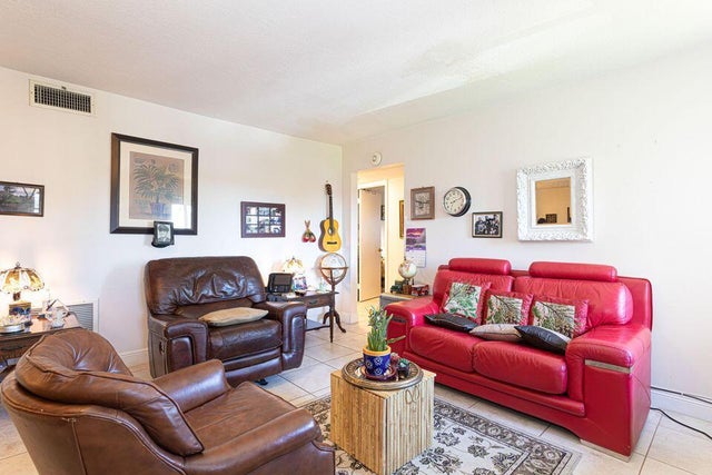 4 of 22 - 308 Pine Ridge Circle #d-2, Greenacres, FL