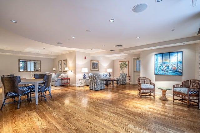 5 of 10 - 801 S Olive Avenue #1023, West Palm Beach, FL