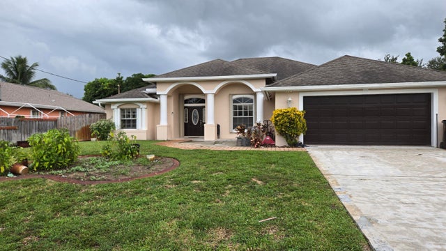 2 of 32 - 534 Sw Halifax Avenue, Port Saint Lucie, FL
