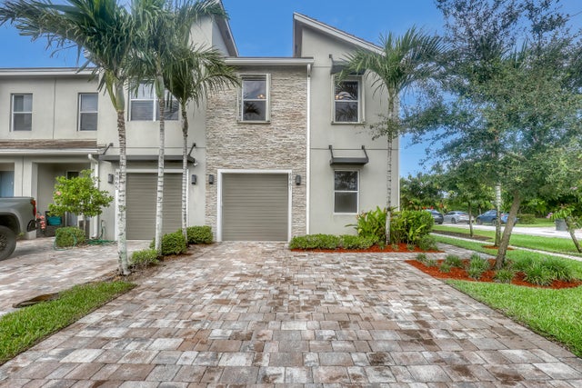 1 of 40 - 8861 Via Mar Rosso, Lake Worth, FL