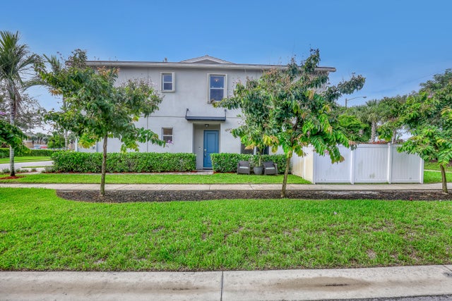 4 of 40 - 8861 Via Mar Rosso, Lake Worth, FL