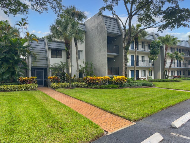 2 of 29 - 4803 Esedra Court, Lake Worth, FL