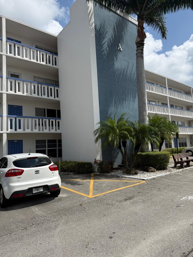 407 Greenbrier A, West Palm Beach