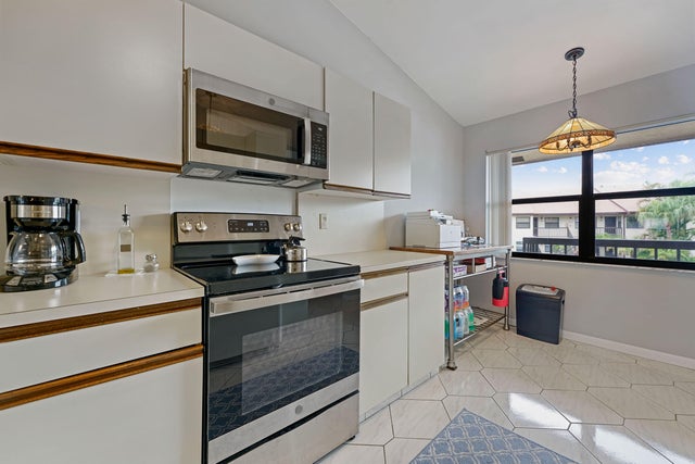 5 of 32 - 7681 Tahiti Lane #205, Lake Worth, FL