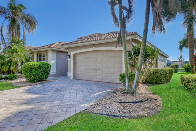 13232 Alhambra Lake Circle, Delray Beach
