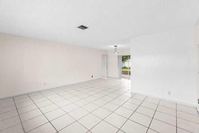 5 of 29 - 921 Sw 11th Terrace, Boca Raton, FL