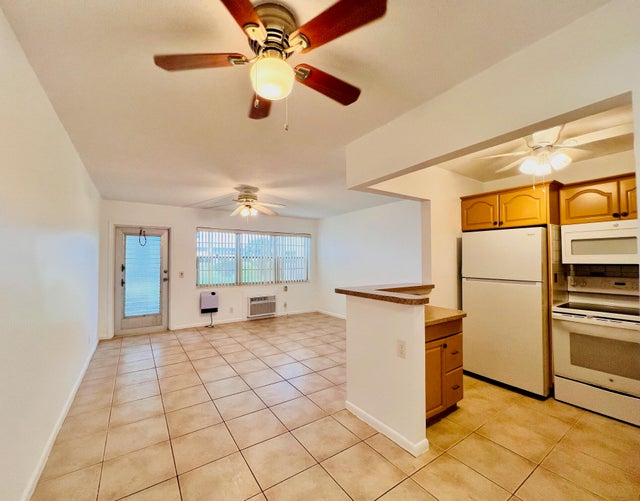 1 of 15 - 123 Camden F, West Palm Beach, FL
