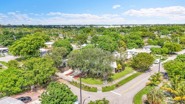 3 of 55 - 4141 Ne 16th Avenue, Pompano Beach, FL