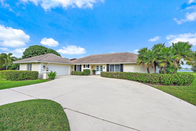 2 of 35 - 4 Cloister Circle, West Palm Beach, FL