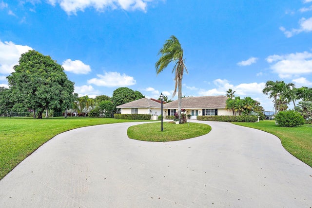 3 of 35 - 4 Cloister Circle, West Palm Beach, FL
