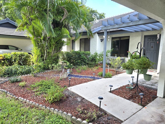 3 of 53 - 10039 Hickorywood Place, Boynton Beach, FL