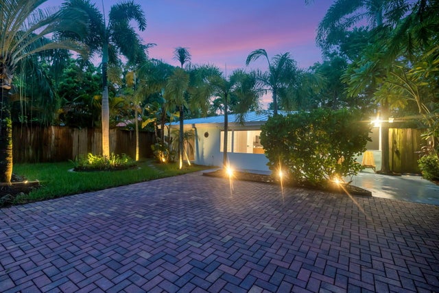 2 of 76 - 1317 Ne 1st Avenue, Fort Lauderdale, FL