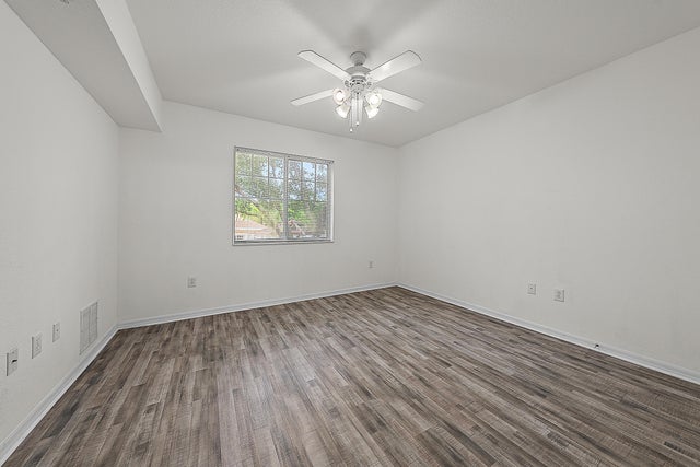4 of 16 - 6466 Emerald Dunes Drive #207, West Palm Beach, FL