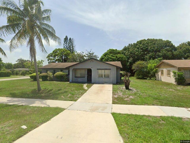 3 of 21 - 2701 Nw Essex Drive Nw, Fort Pierce, FL