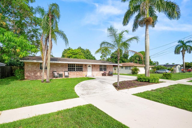 1 of 23 - 1439 Rose Circle, West Palm Beach, FL