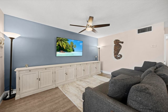 5 of 40 - 109 Paradise Harbour Boulevard #211, North Palm Beach, FL