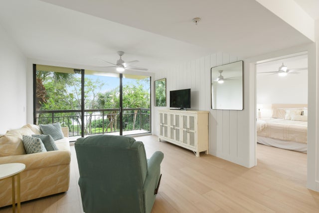 1 of 32 - 1901 Marina Isle Way #302, Jupiter, FL
