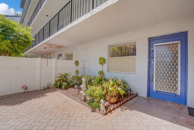 1 of 31 - 6650 S Oriole Boulevard #1040, Delray Beach, FL