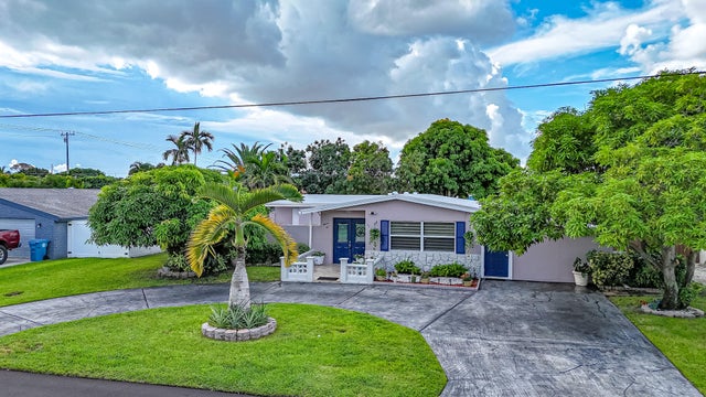 1 of 36 - 1110 Sw 24th Avenue, Boynton Beach, FL
