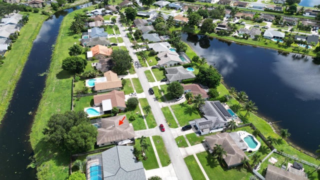 3 of 35 - 5041 Woodstone Circle N, Lake Worth, FL
