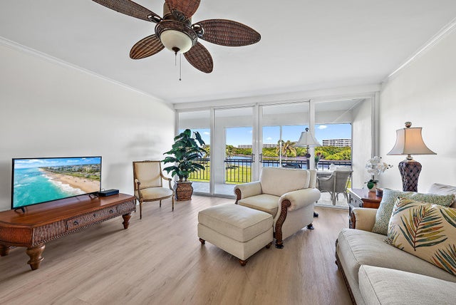 1 of 16 - 2185 Ibis Isle Road #7, Palm Beach, FL