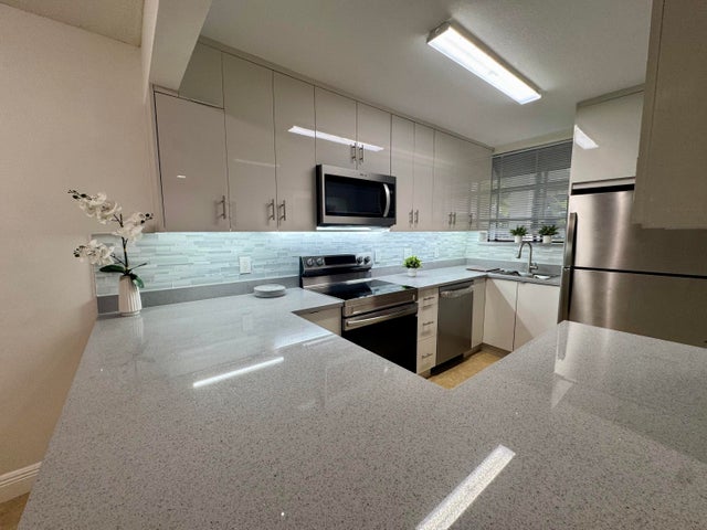 4 of 63 - 1256 S Military Trail #915, Deerfield Beach, FL