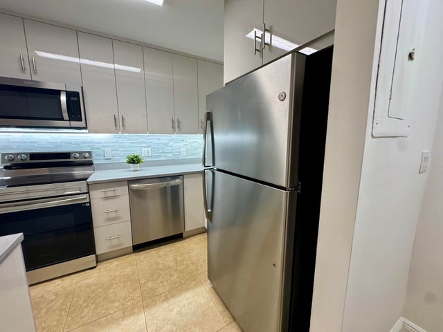 5 of 63 - 1256 S Military Trail #915, Deerfield Beach, FL