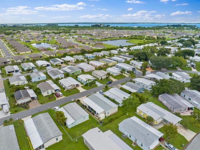 5 of 40 - 733 Hyacinth Circle, Barefoot Bay, FL
