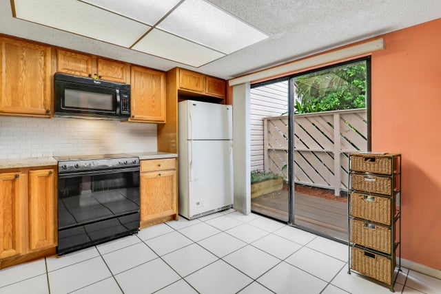 2 of 20 - 128 Sherwood Circle #13b, Jupiter, FL