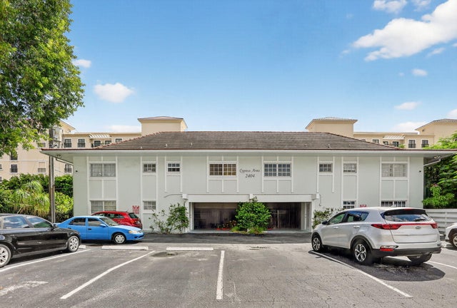 2 of 10 - 2404 Ne 33rd. Avenue #8, Fort Lauderdale, FL